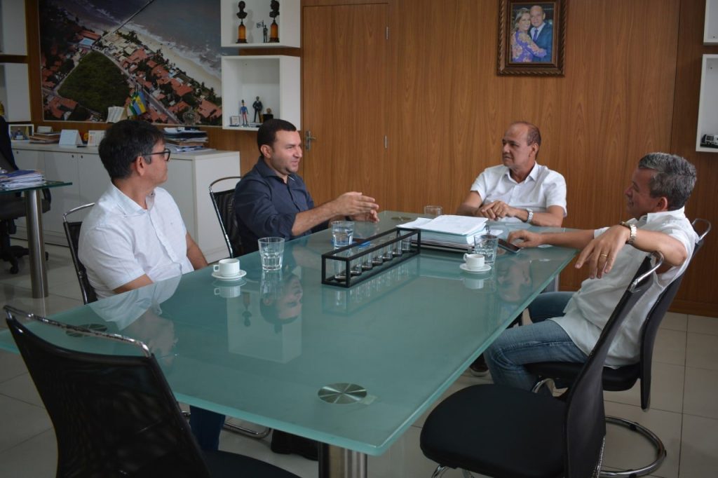 Prefeito Emídio Jr. se reúne com autoridades de Parnamirim para tratar  sobre implantação da Guarda Municipal em Macaíba - Prefeitura Municipal de  Macaíba
