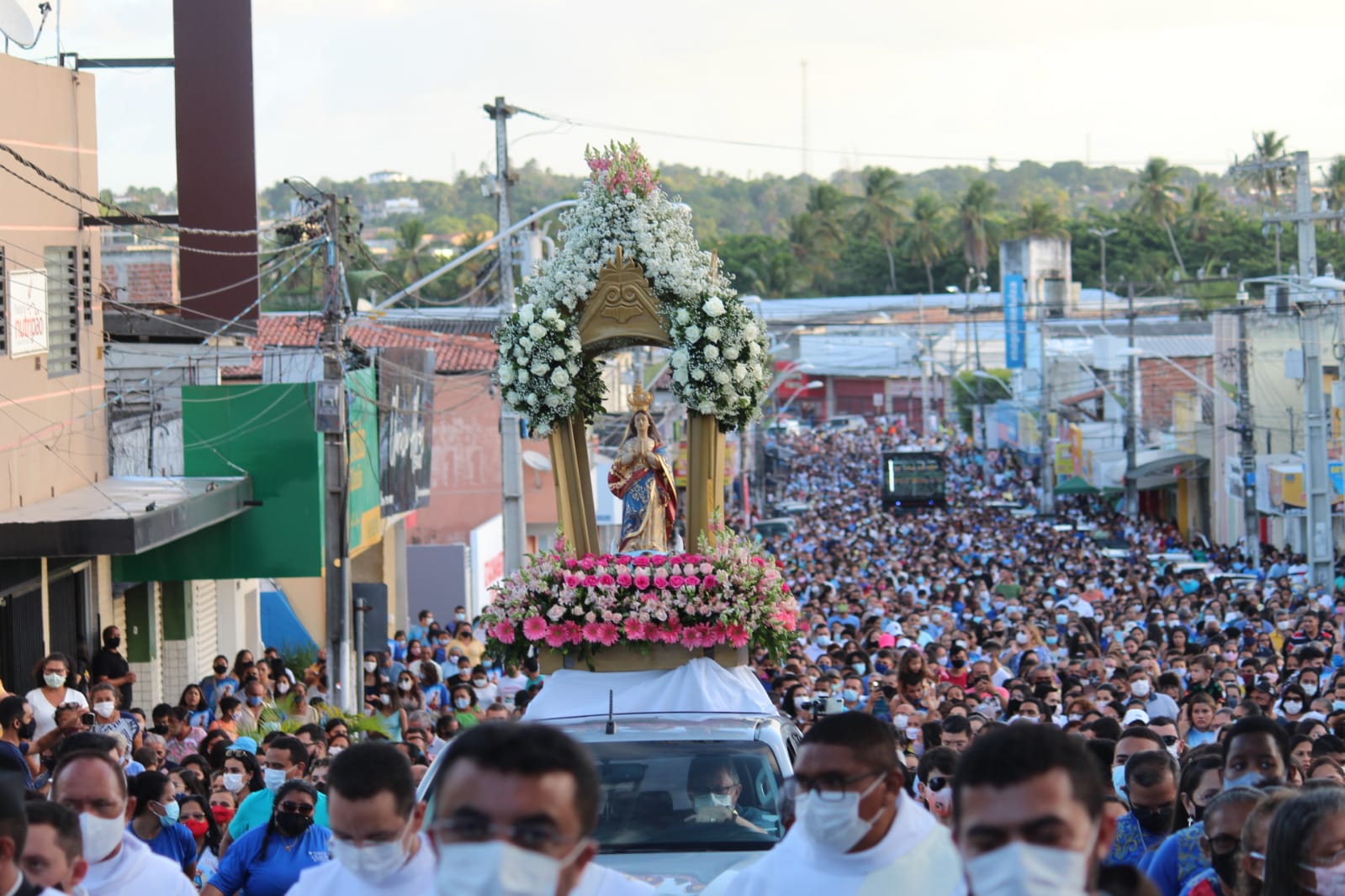Nova lei sancionada pelo prefeito Emídio Jr. declara festividade da Padroeira como Patrimônio Cultural Imaterial do Município - Prefeitura Municipal de Macaíba